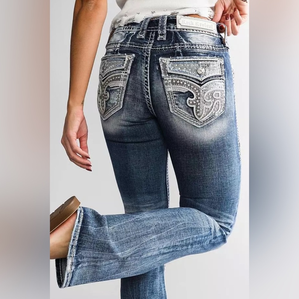 Rock Revival Amber Low Rise Light Wash Bootcut Jeans Size 23/32 Worn Once - Picture 2 of 6
